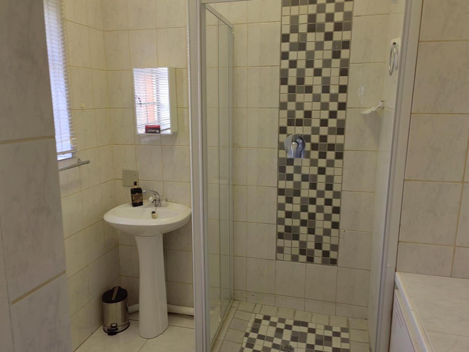 Sibahlenomhlambi Guesthouse Springs  Room photo